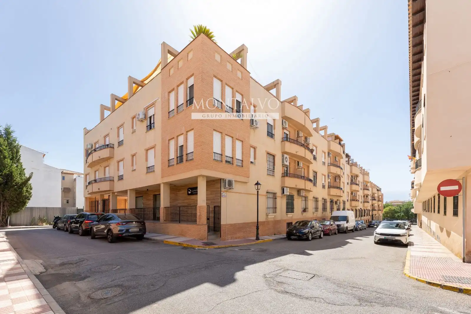Vista exterior de Ático en venta en Atarfe con Terraza y Amueblado