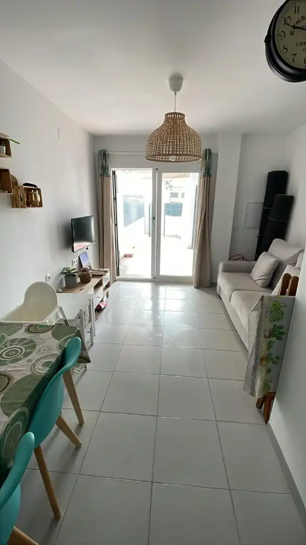 Sala de estar de Apartamento en venta en El Portil con Terraza, Amueblado y Piscina comunitaria