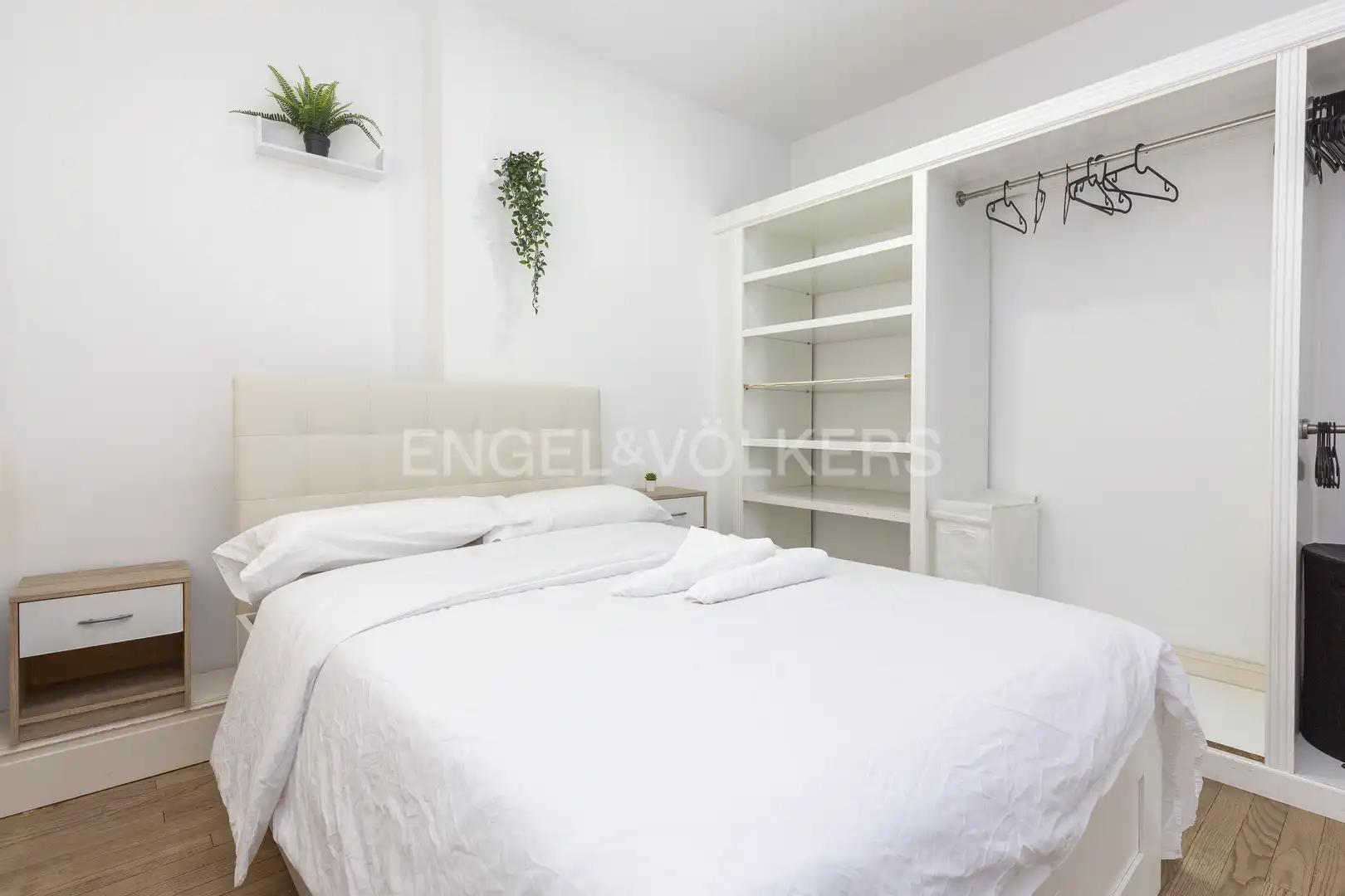 Dormitori de Apartament en venda en Madrid amb Aire condicionat, Calefacció i Balcó