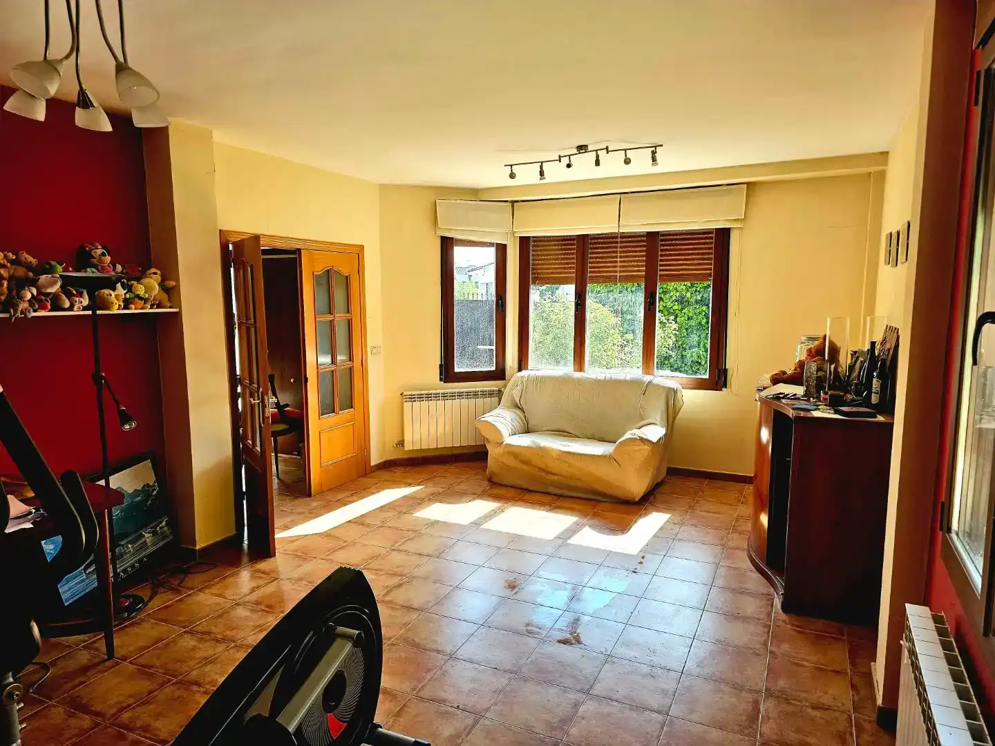Sala de estar de Piso en venta en Chillarón de Cuenca con Calefacción, Jardín privado y Parquet