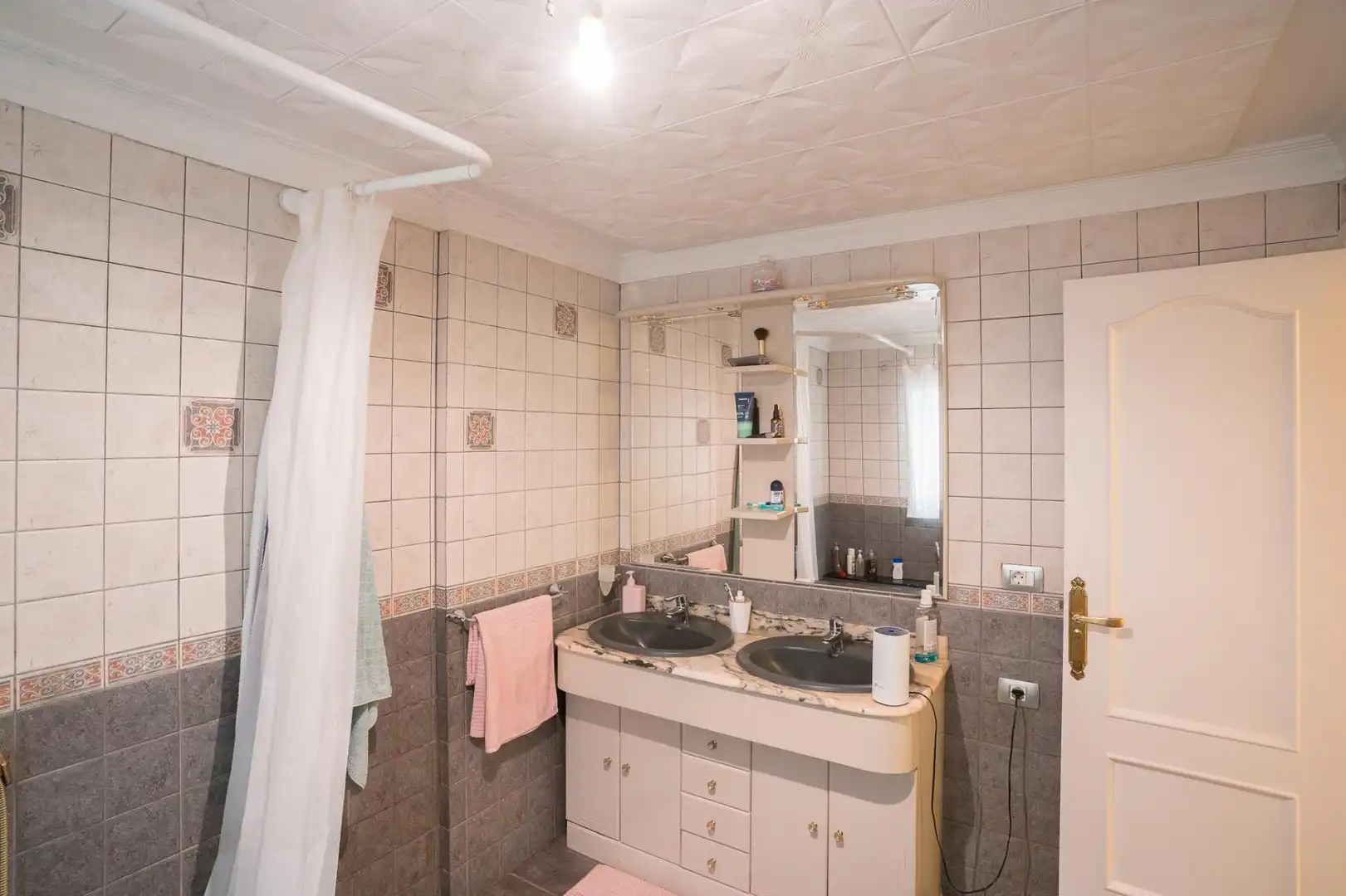 Bathroom of Houses for sale in San Cristóbal de la Laguna  with Terrace, Storage room and Furnished