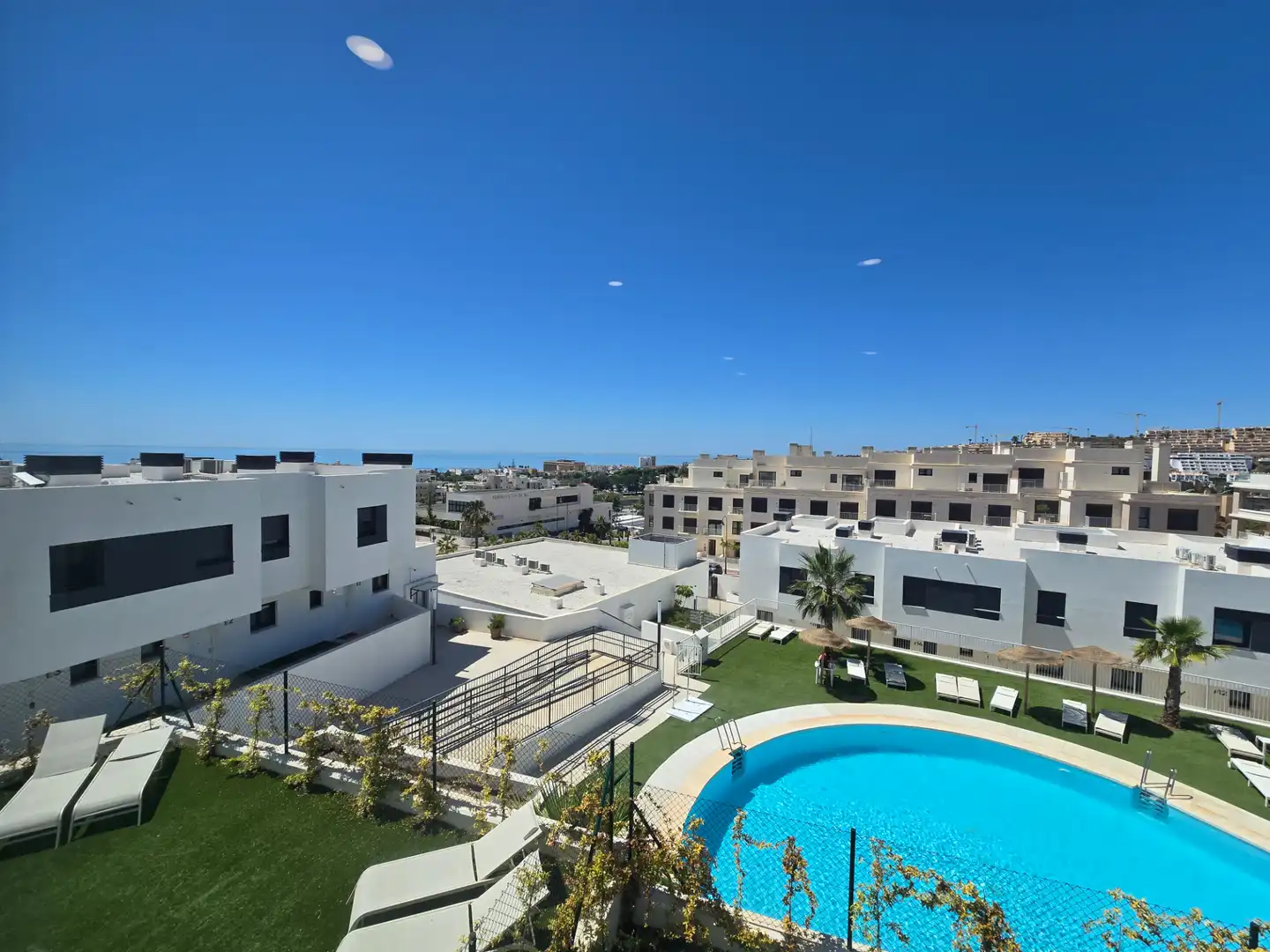 Reihenhaus mit Terrasse zum Verkauf in Calle Sierra de Baza 1, imagen 2