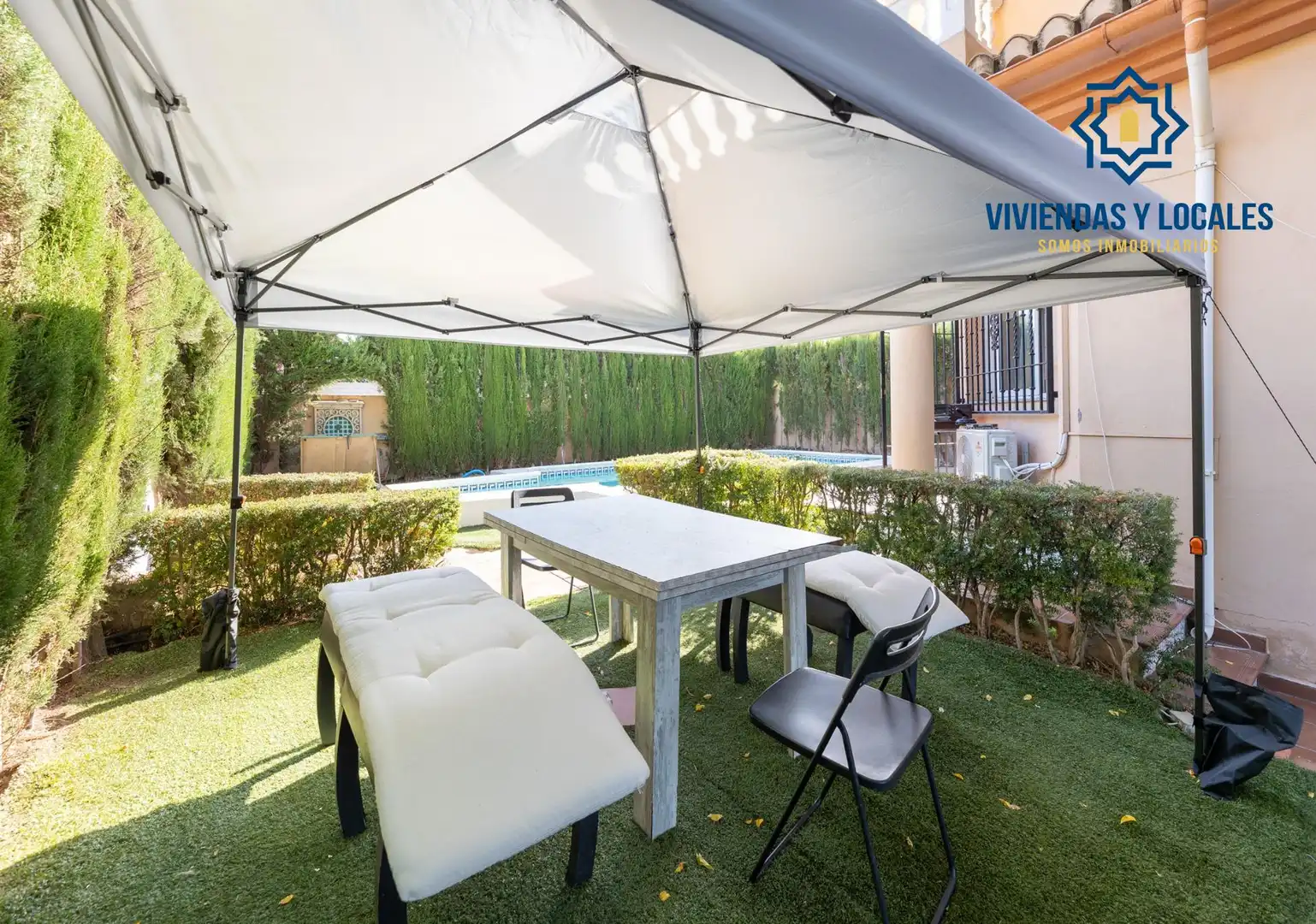 Casa aparellada amb piscina en venda a Belicena, imagen 4