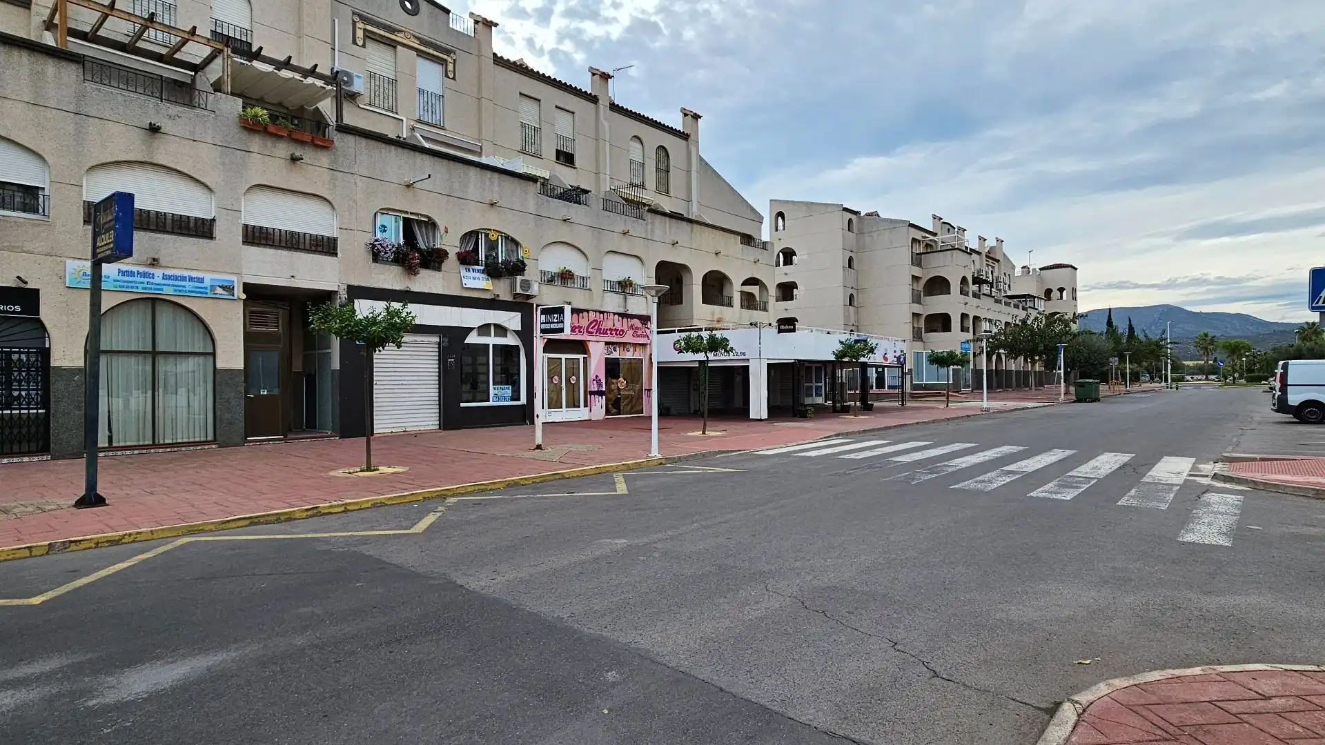 Local comercial en venda a LA MARINA 5, imagen 2