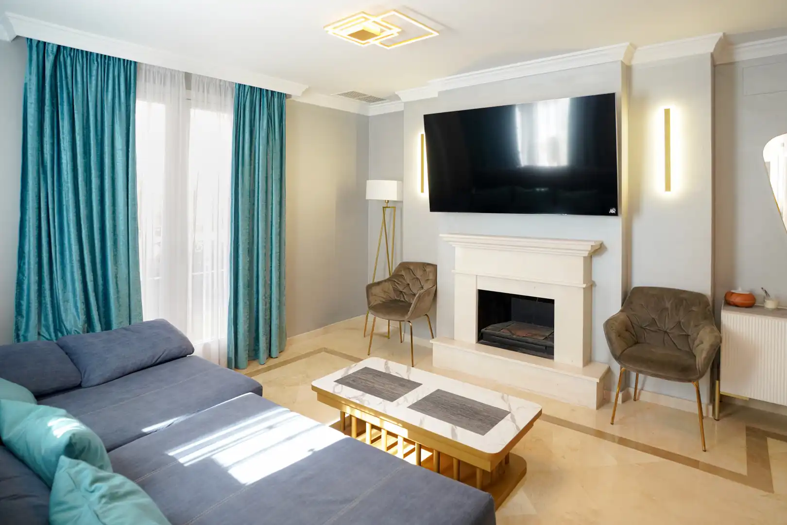 Living room of Detached homes for sale in Marbella  with Air Conditioner, Terrace and Swimming Pool