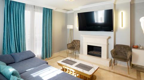 Photo 2 of Single-family semi-detached for sale in Los Naranjos, Marbella