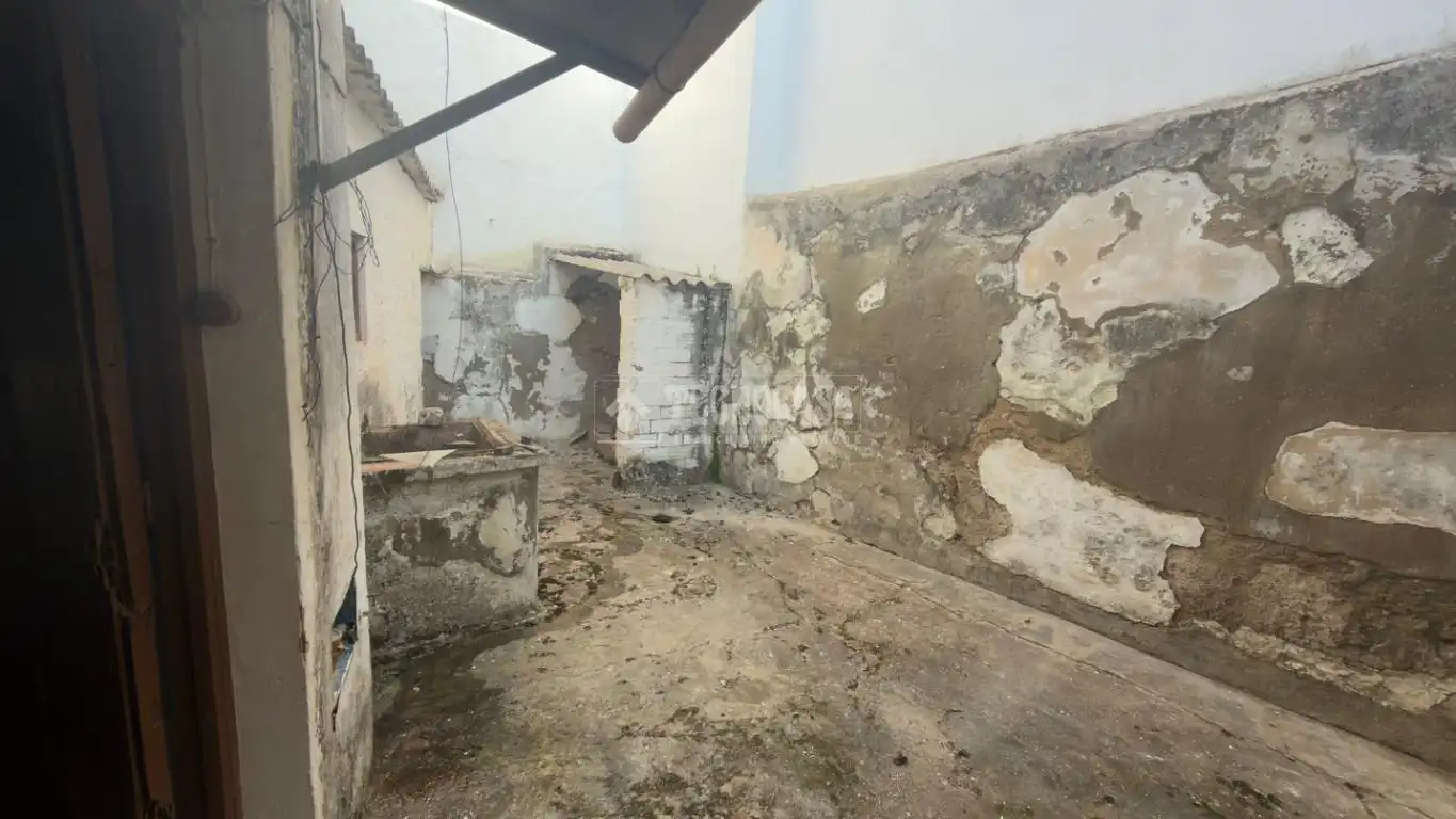 Casa o chalet en venta en La Lantejuela  con Balcón