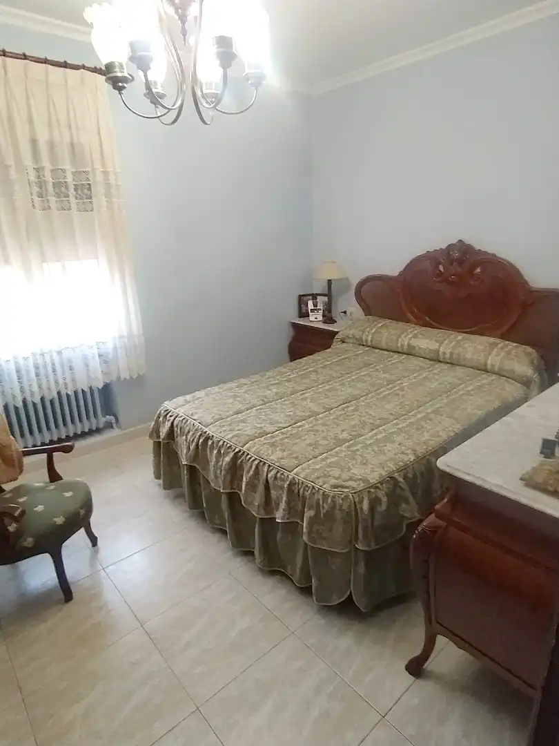 Dormitori de Pis en venda en Mieres (Asturias) amb Calefacció, Jardí privat i Parquet
