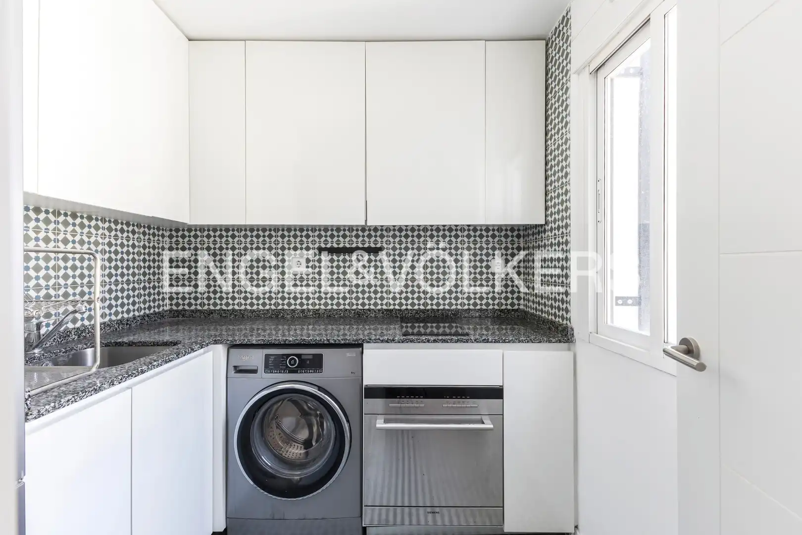 Cocina de Piso en venta en Madrid con Calefacción
