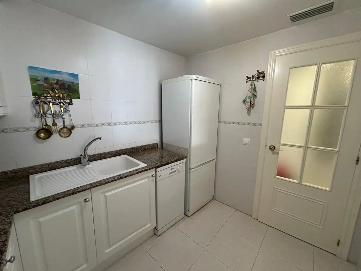 Apartamento con piscina en venta en Calle Dinamarca, imagen 7