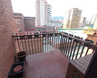 Terrassa de Pis en venda en Bilbao  amb Calefacció, Jardí privat i Parquet