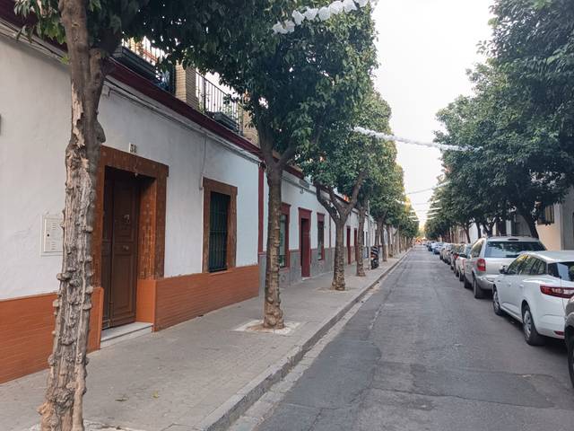 Casa-chalet en Venta en Calle Ángel Solans en Barrio León