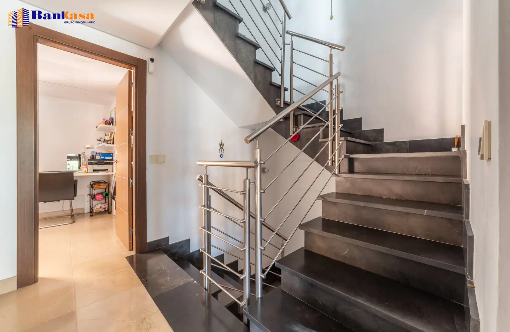Casa adosada en venta en Marbella con Aire acondicionado, Jardín privado y Terraza