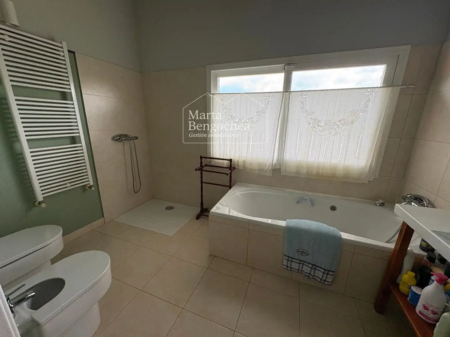 Baño de Casa o chalet en venta en Legutio con Calefacción, Jardín privado y Terraza