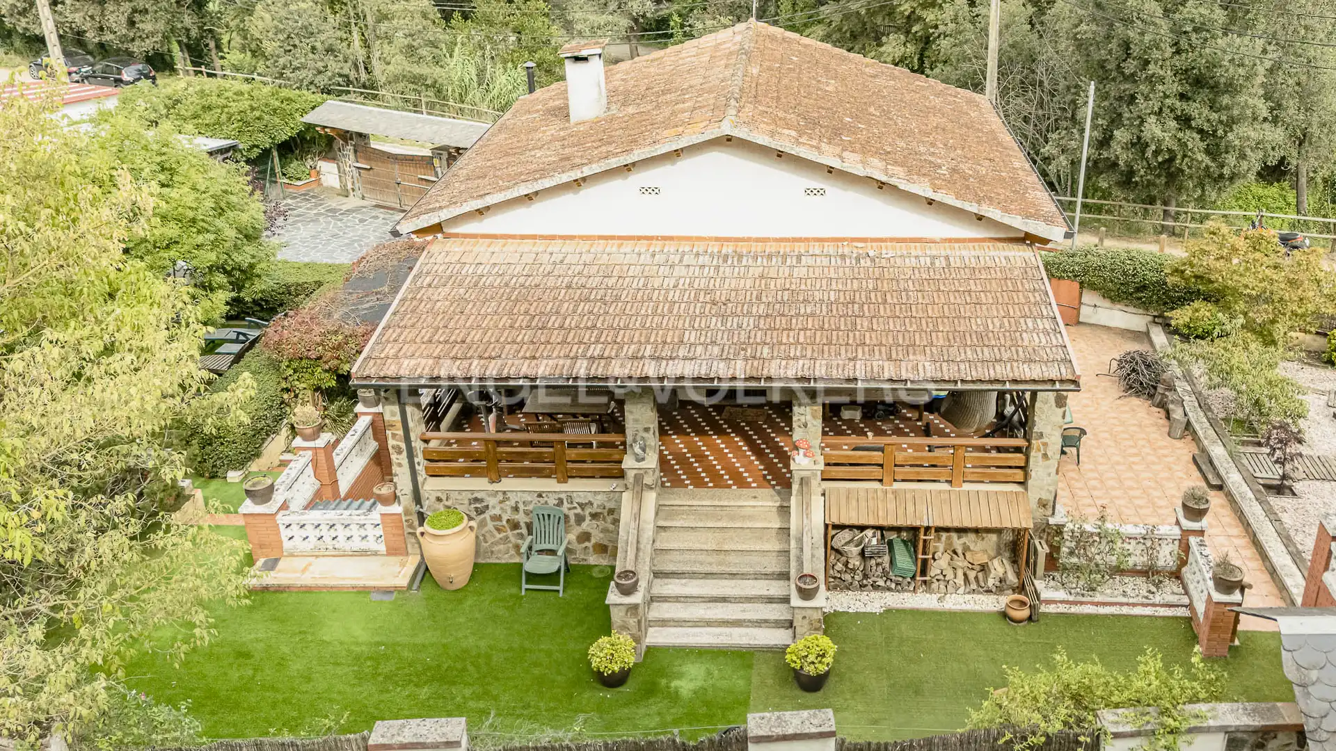 Vista exterior de Casa o chalet en venta en Molins de Rei con Aire acondicionado, Calefacción y Jardín privado