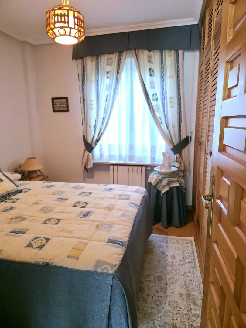 Dormitori de Casa o xalet en venda en Pomar de Valdivia amb Calefacció, Jardí privat i Terrassa