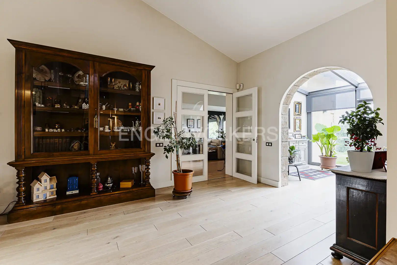 Country house zum Verkauf in Torelló mit Klimaanlage, Heizung und Privatgarten