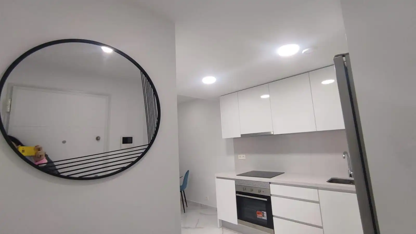 Cuina de Apartament de lloguer en Alicante / Alacant amb Aire condicionat, Moblat i Piscina comunitària