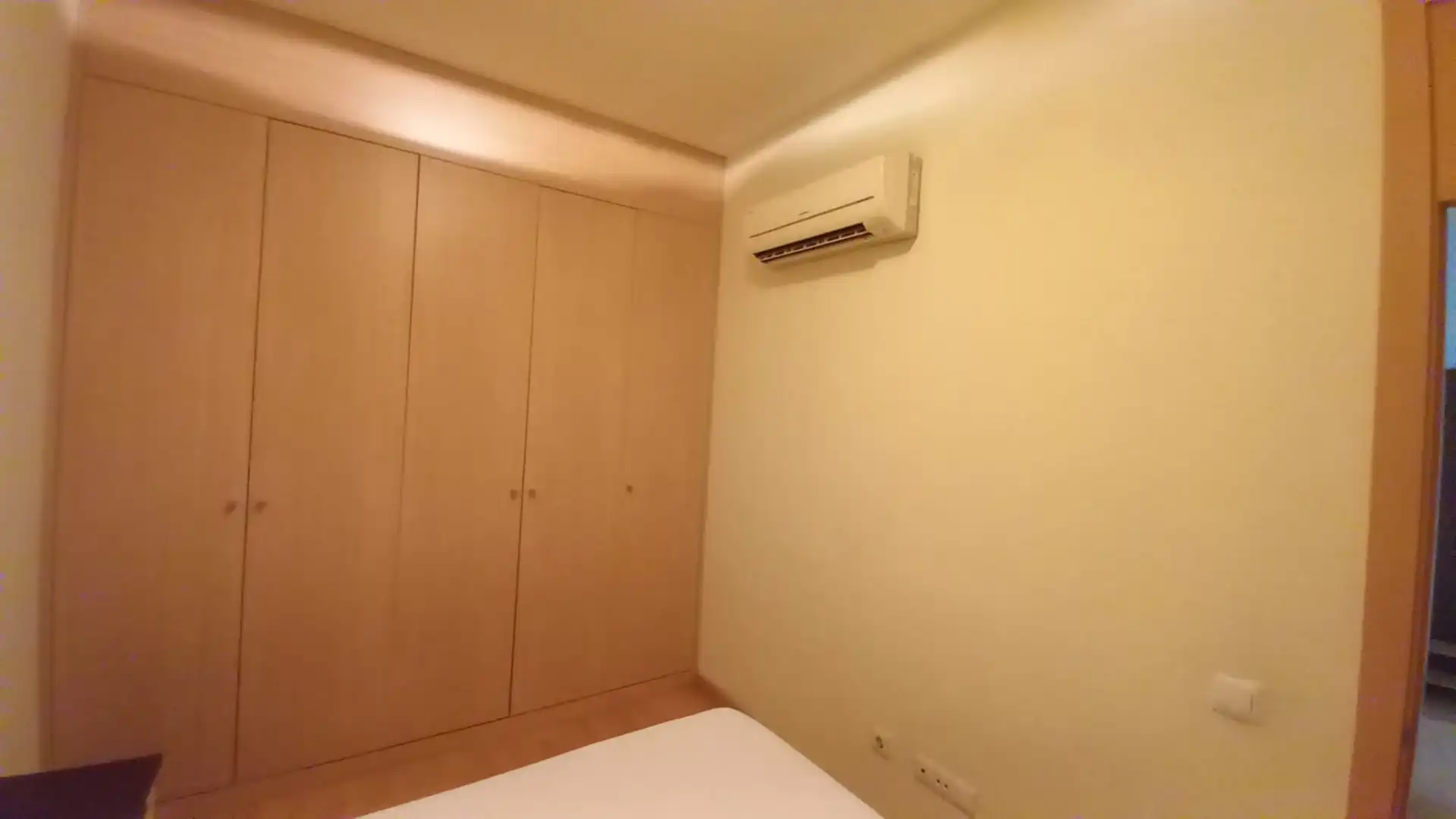 Flat for rent in ARAGO, Instituts - Universitat