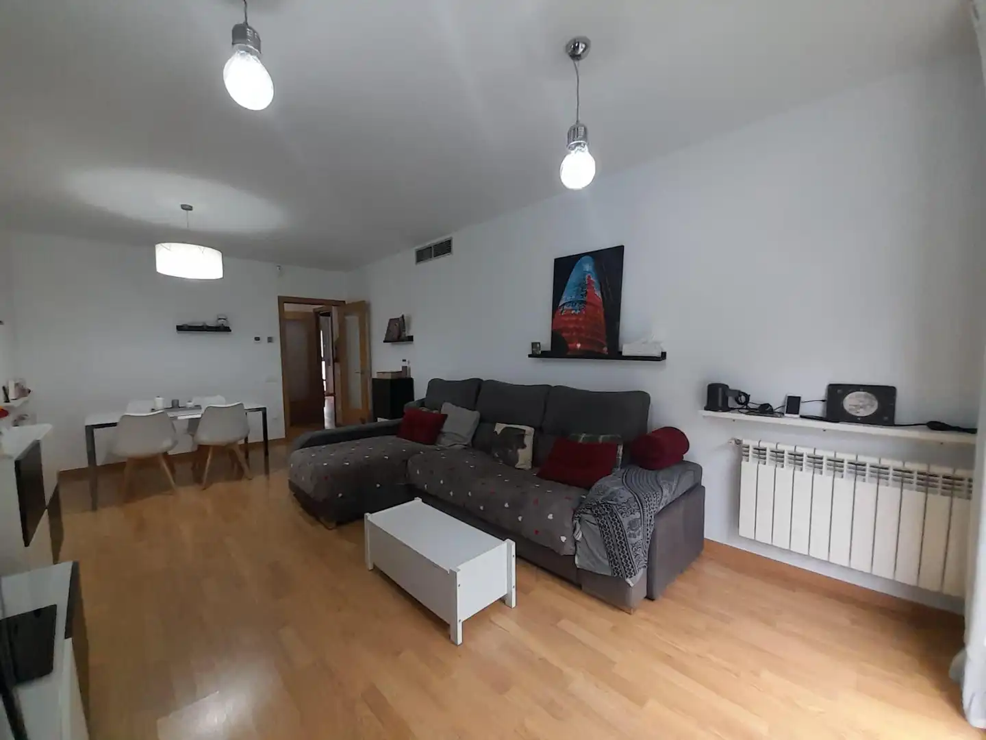 Sala d'estar de Pis en venda en Arenys de Mar amb Aire condicionat, Calefacció i Jardí privat