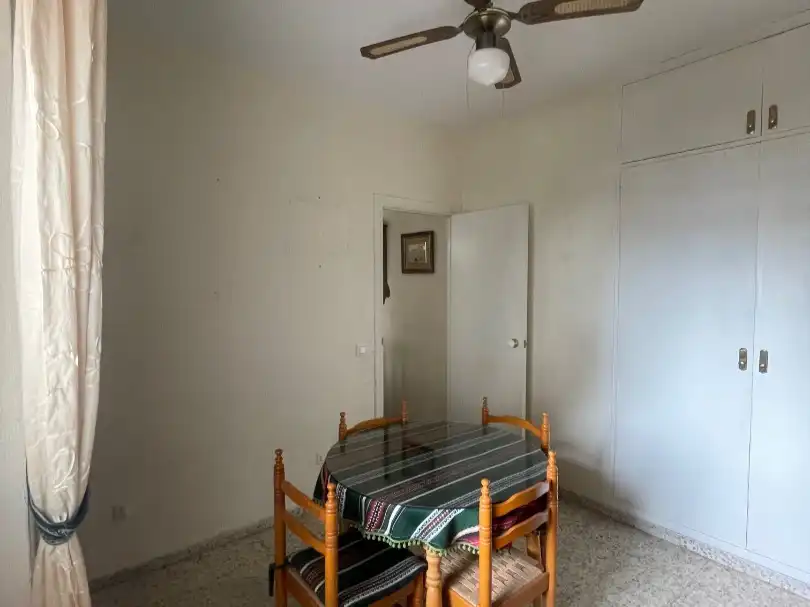 Dormitori de Pis en venda en Algeciras amb Terrassa i Balcó