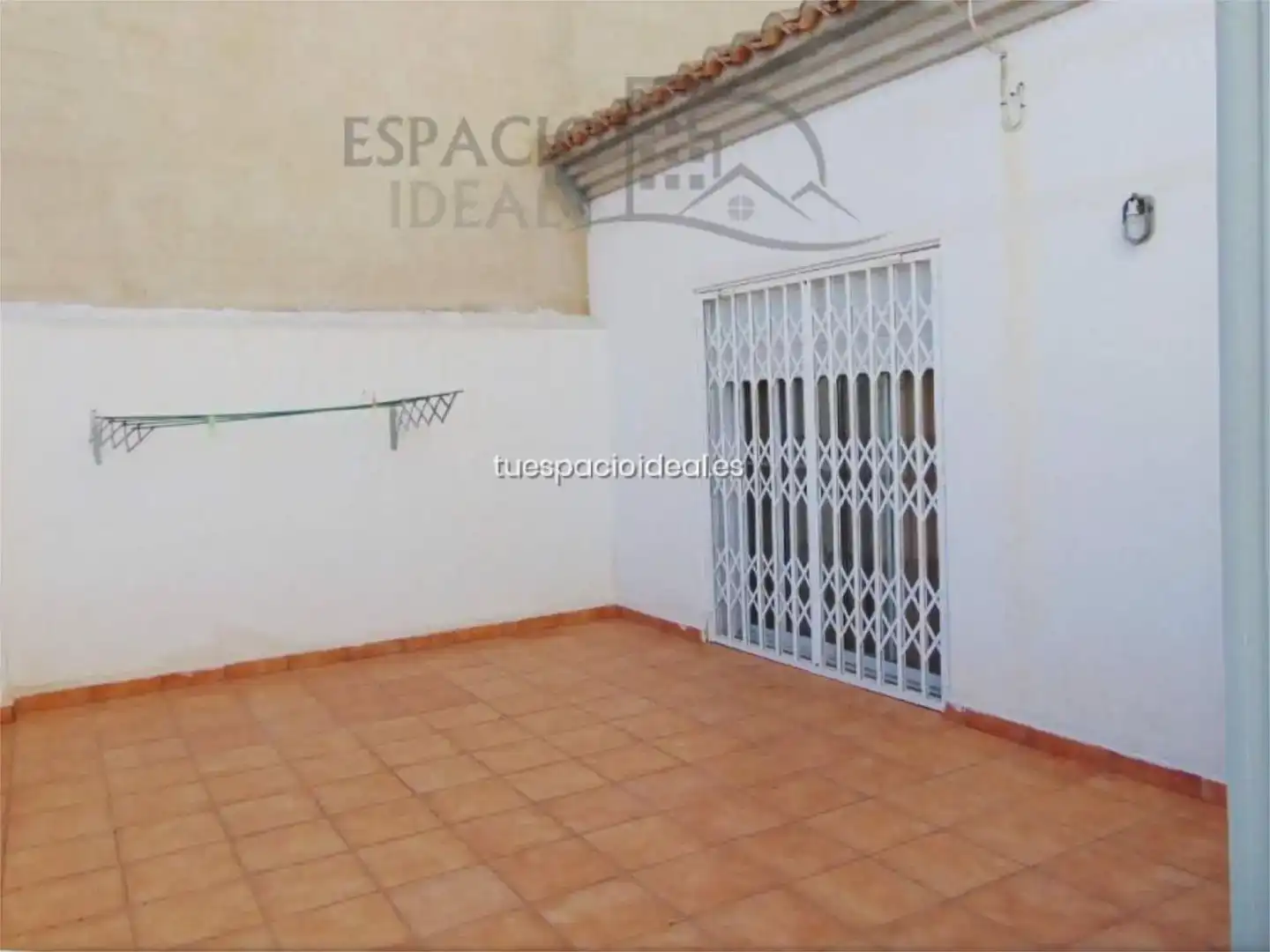 Vista exterior de Casa adosada en venda en Quart de les Valls amb Aire condicionat i Balcó