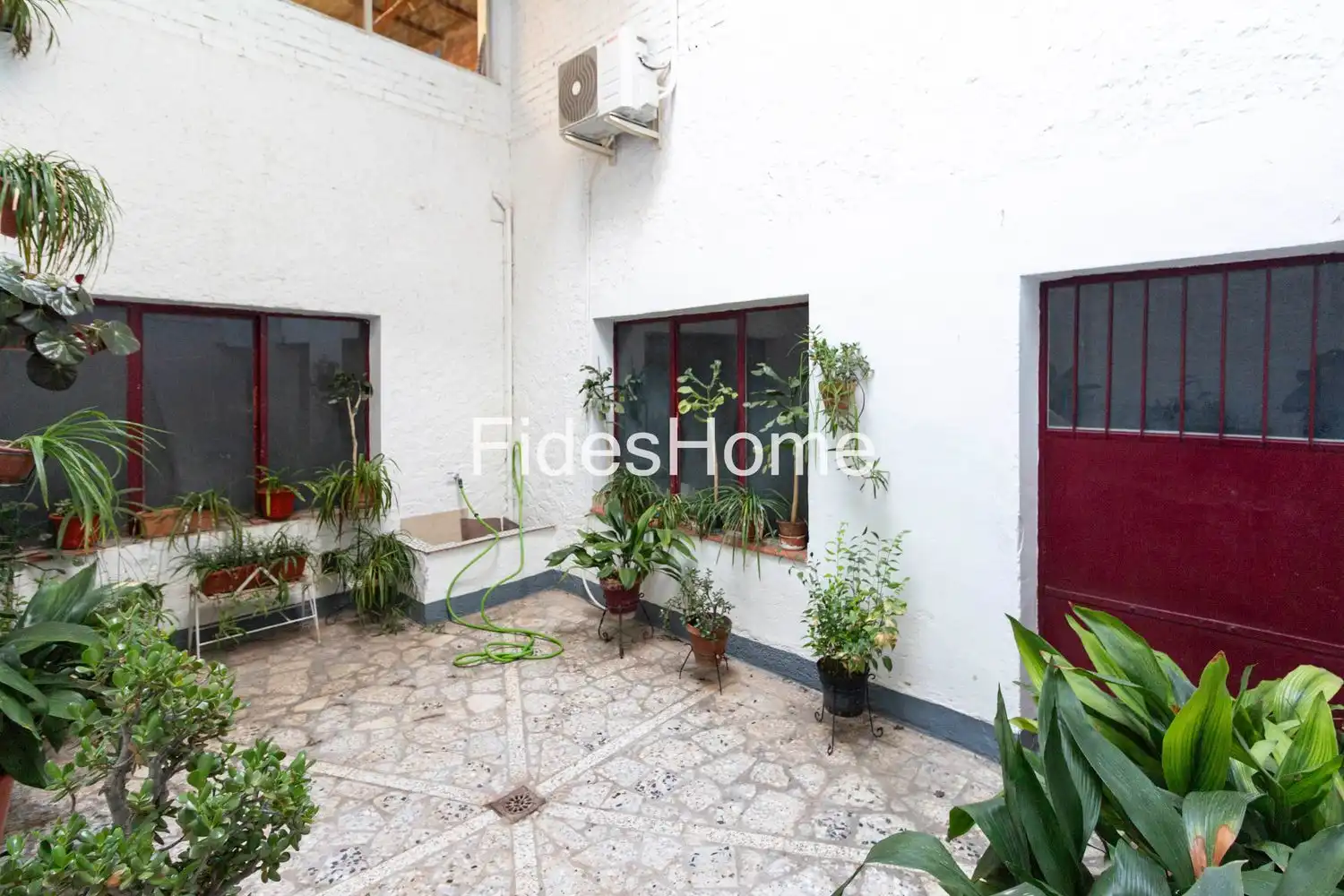 Chalet en venta en Calle Moredas 13, imagen 2