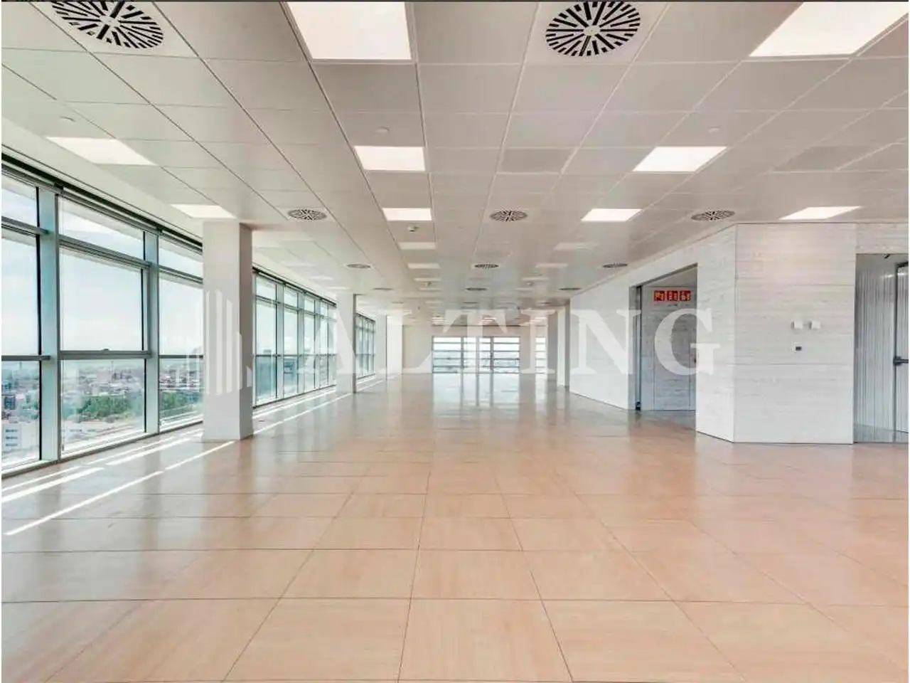 Oficina de alquiler en Barcelona con Aire acondicionado, Calefacción y Terraza