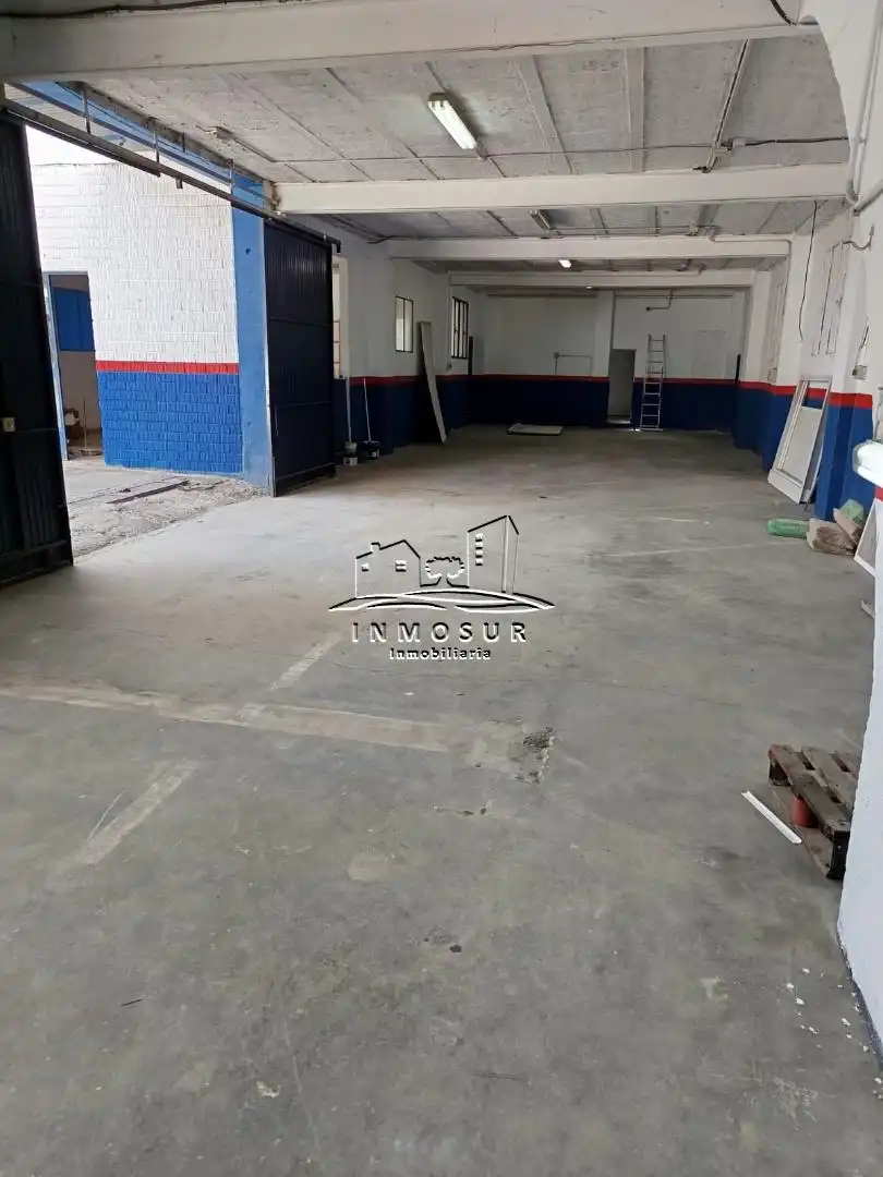 Industrial building to rent in El Valle, imagen 3