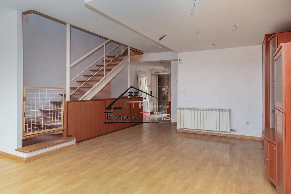 Casa adosada en venta en  ALBARRACIN