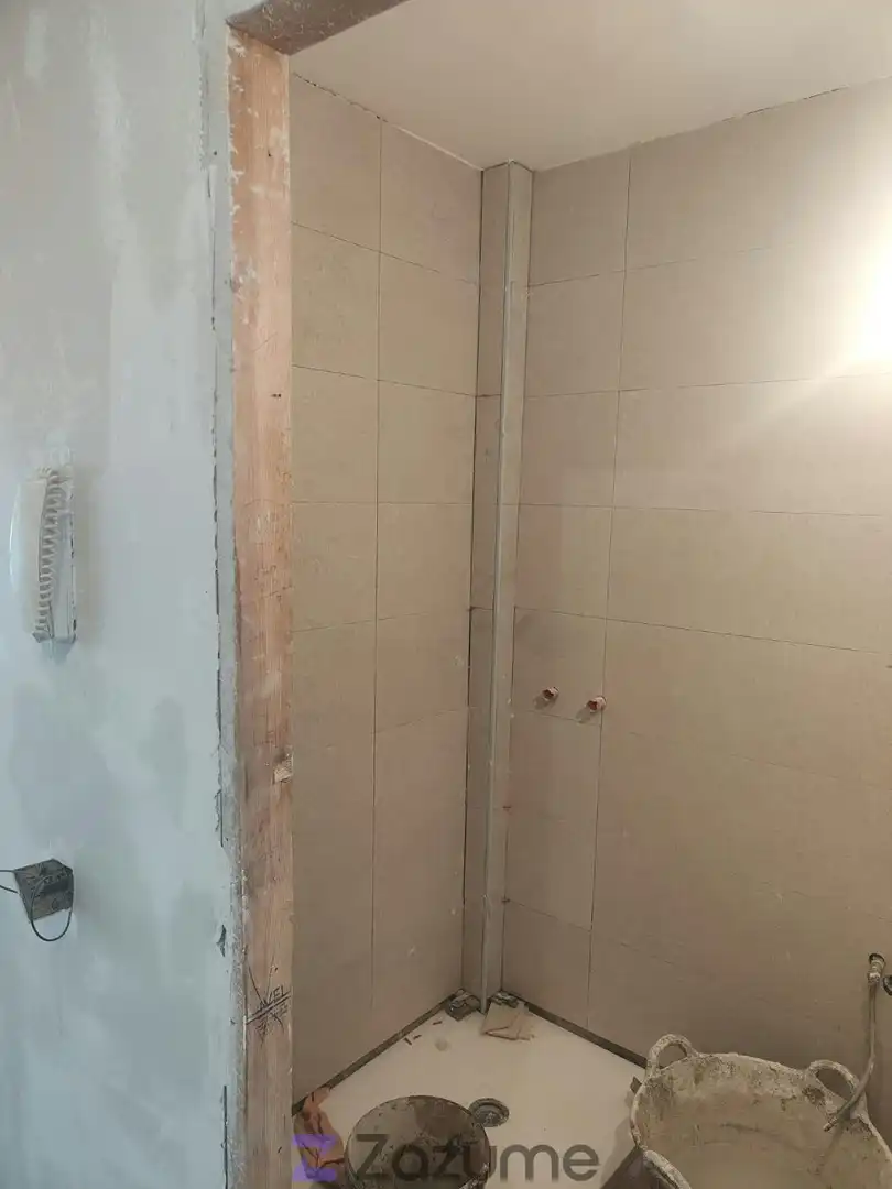 Bathroom of Flat for rent in Madrid  with Oven, Washing machine and Microwave