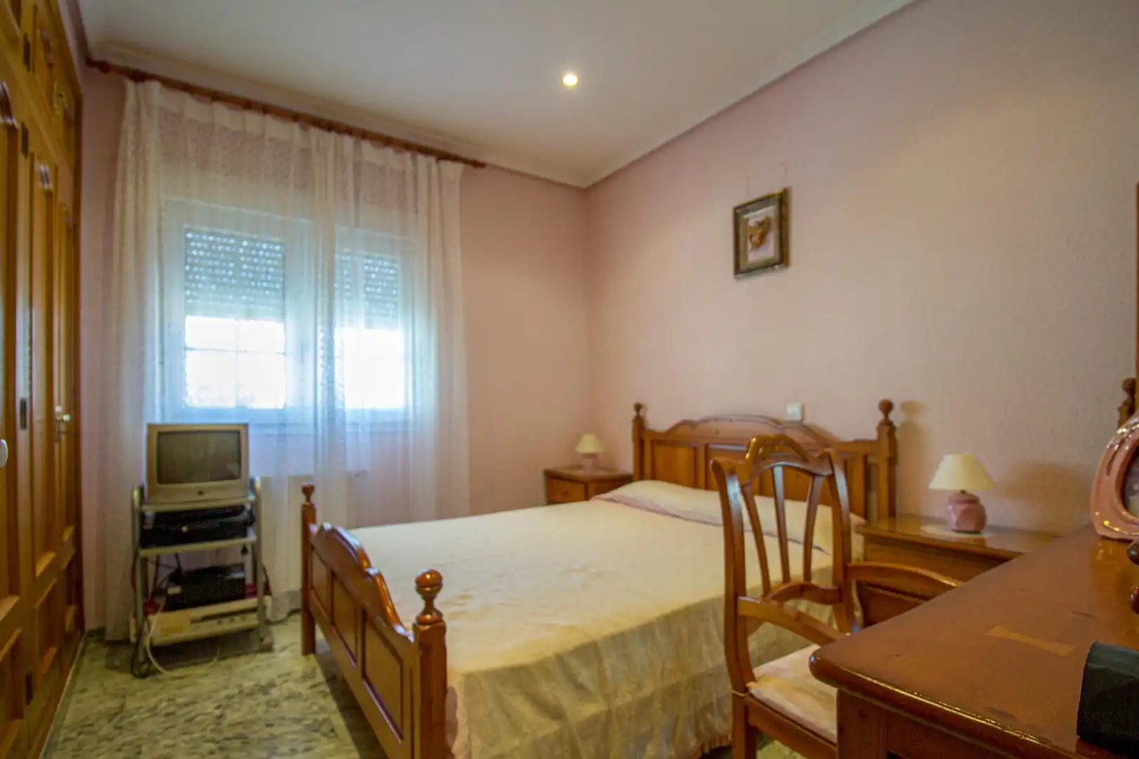 Dormitori de Casa o xalet en venda en Badajoz amb Aire condicionat, Jardí privat i Terrassa