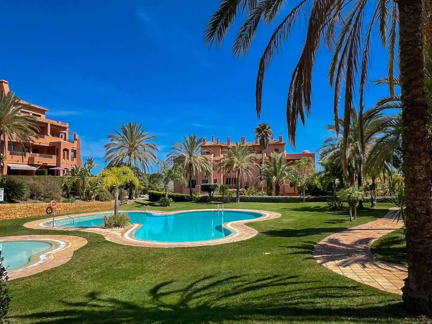 Apartment with pool for sale in Golf Bahía, imagen 61