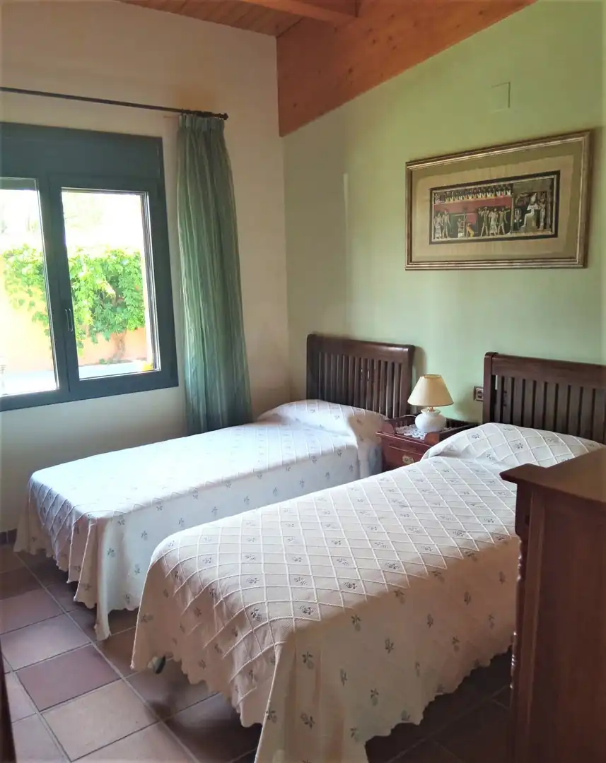 Bedroom of Houses for sale in Móra d'Ebre  with Air Conditioner, Heating and Swimming Pool