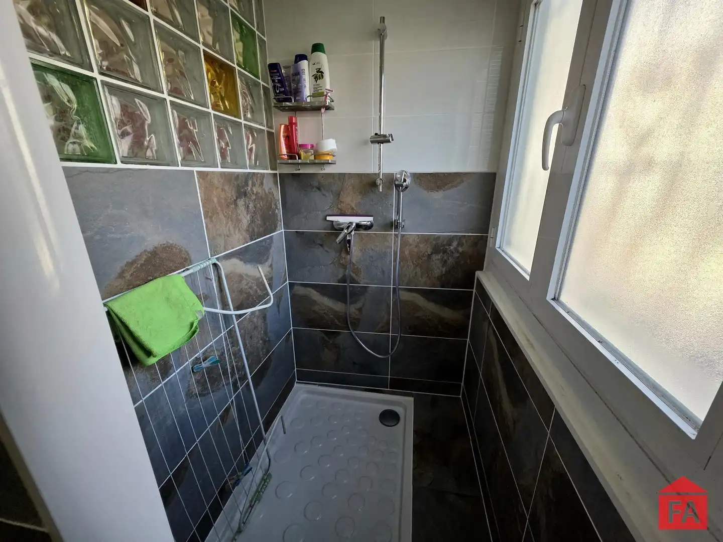 Bany de Casa o xalet en venda en Albinyana amb Calefacció, Terrassa i Traster
