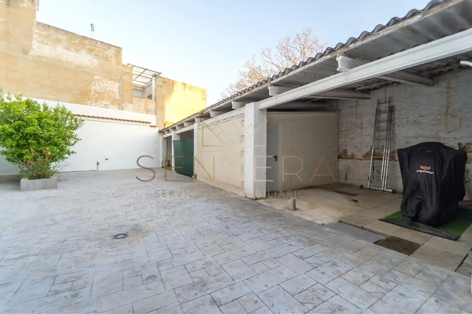 Parking de Edificio en venta en Picassent