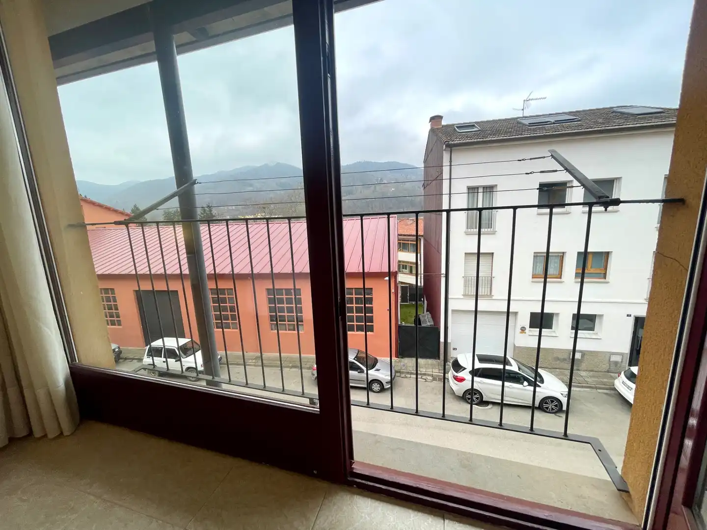 Vista exterior de Casa adosada en venta en Sant Joan de les Abadesses con Calefacción, Jardín privado y Trastero