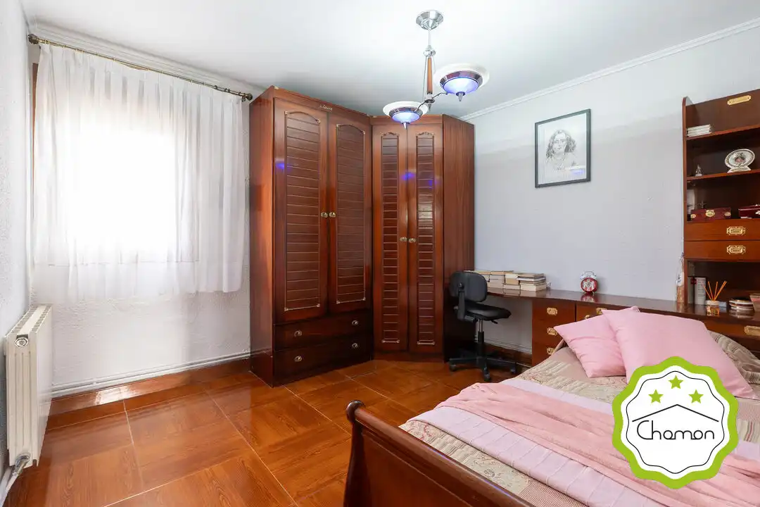 Schlafzimmer von Country house zum Verkauf in Erandio mit Heizung, Privatgarten und Terrasse