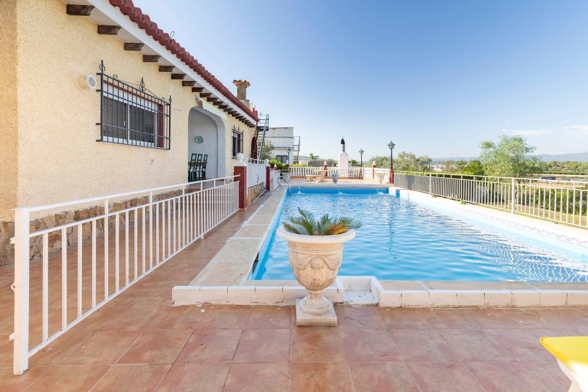Swimming pool of House or chalet for sale in Benaguasil  with Private garden, Parquet flooring and Terrace