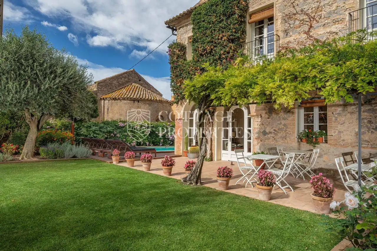 Jardín de Finca rústica en venta en Torroella de Fluvià con Aire acondicionado, Jardín privado y Terraza