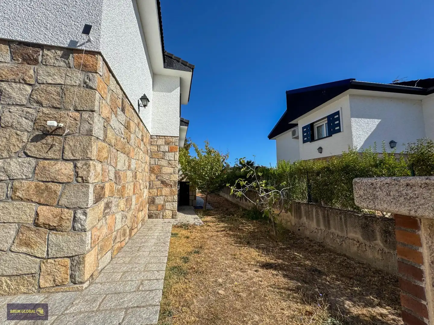 Exterior view of Houses for sale in La Cabrera  with Heating, Private garden and Swimming Pool