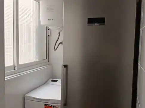Baño de Piso en venta en Almería con Parquet, Amueblado y Lavadora