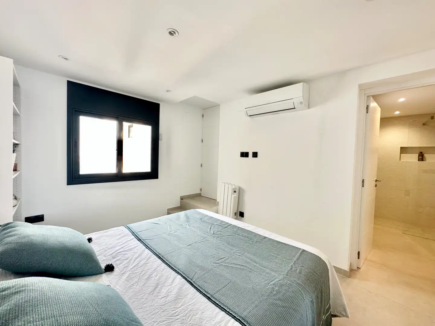 House with terrace for sale in Carrer d'Antoni Canals, imagen 48