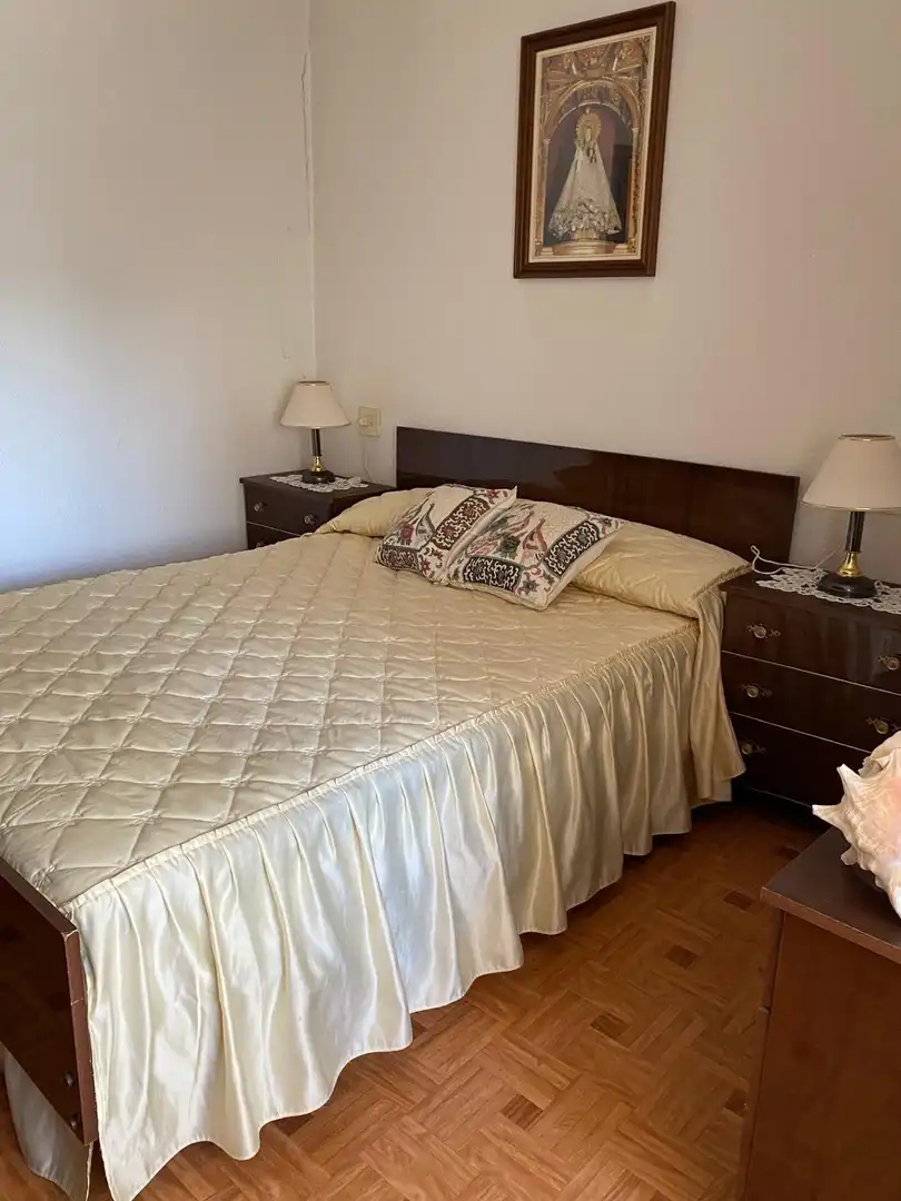 Schlafzimmer von Wohnung zum Verkauf in Tudela mit Heizung, Terrasse und Möbliert