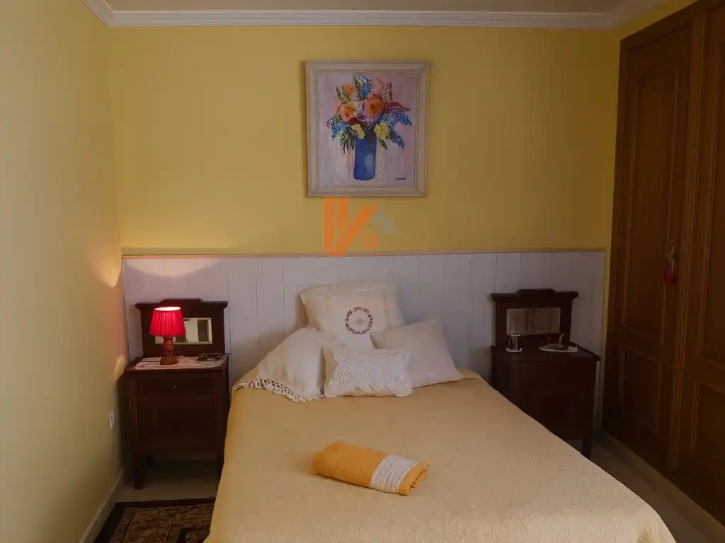 Dormitori de Casa o xalet en venda en Santiago de Compostela 