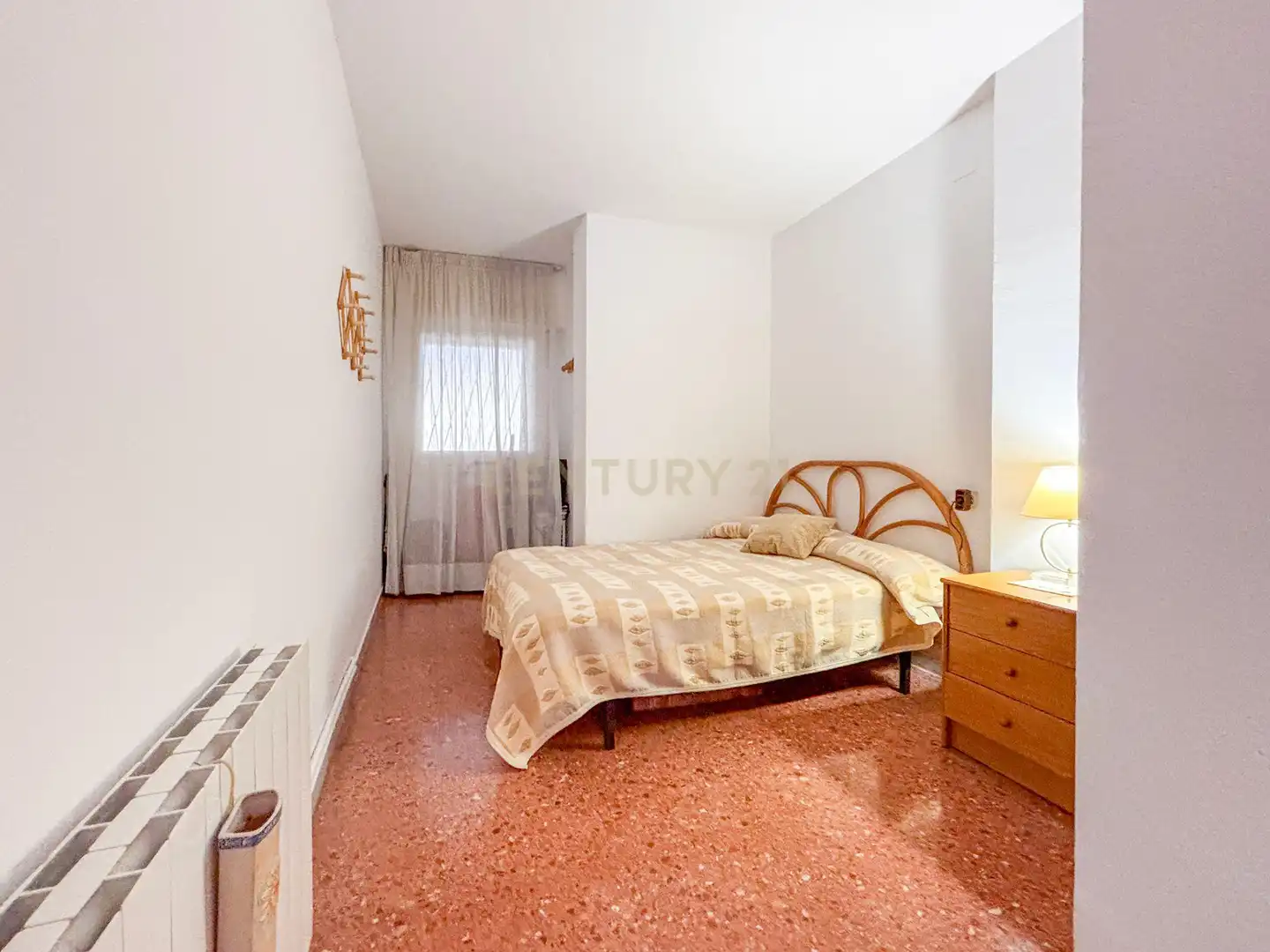 Dormitori de Apartament en venda en Esplugues de Llobregat amb Balcó i Alarma