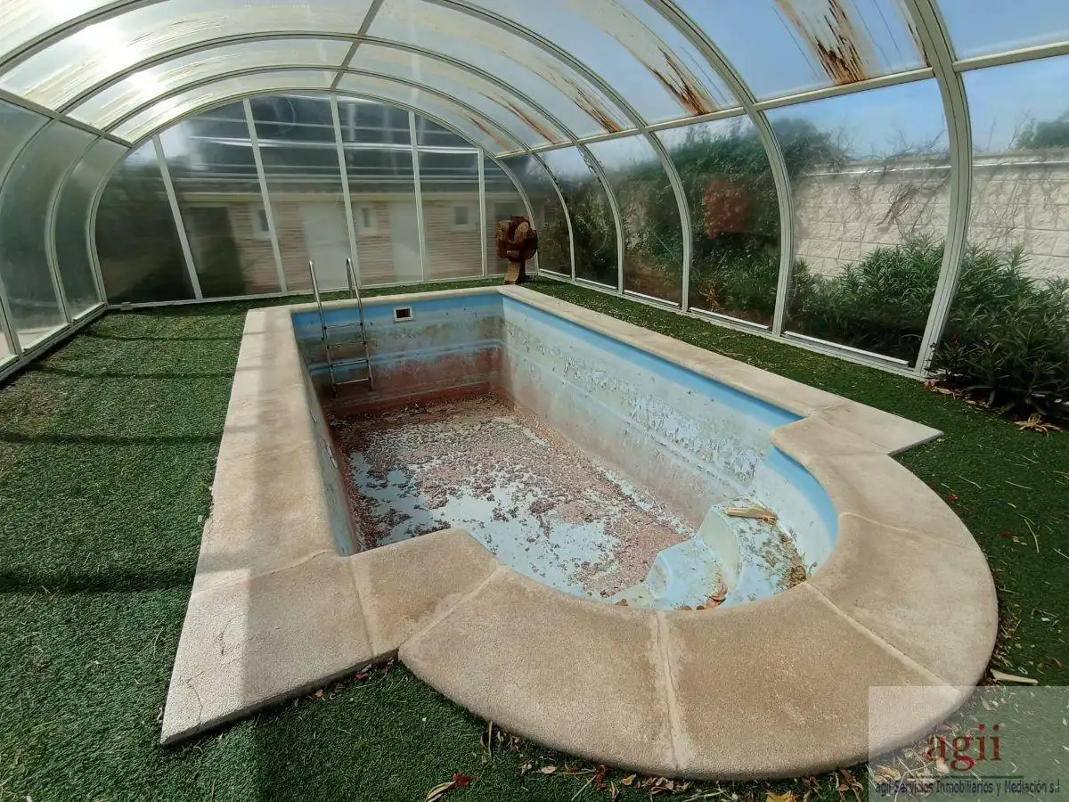Piscina de Casa o xalet en venda en Valdeaveruelo amb Aire condicionat, Calefacció i Piscina