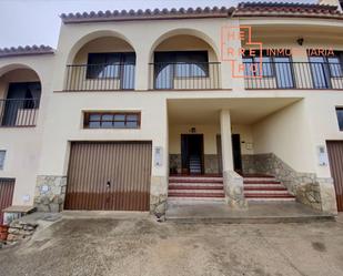 Vista exterior de Casa o xalet en venda en Cortes de Arenoso amb Terrassa, Traster i Balcó