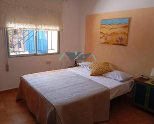 Dormitori de Casa o xalet de lloguer en Águilas amb Aire condicionat, Jardí privat i Terrassa
