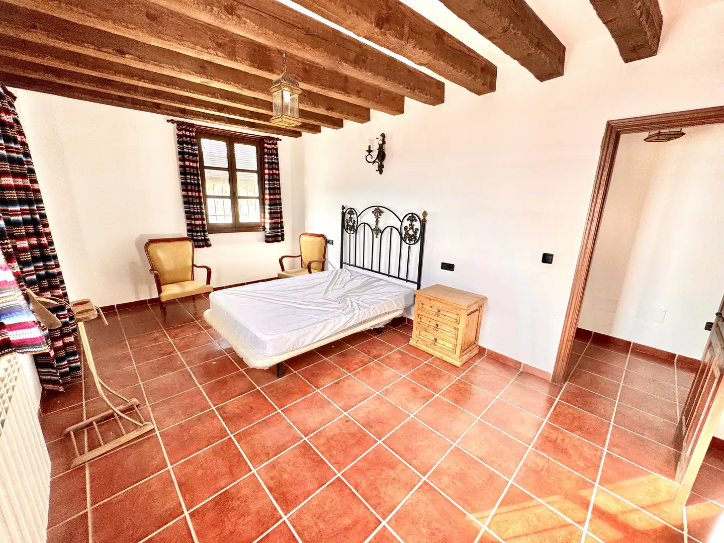 Bedroom of Buildings for sale in Juviles  with Alarm